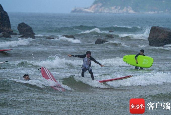 电动车转型成效不及预期，多家汽车零部件巨头裁员超万人